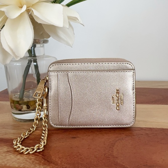 NWT Coach Leather Zip Card Case - Picture 1 of 6